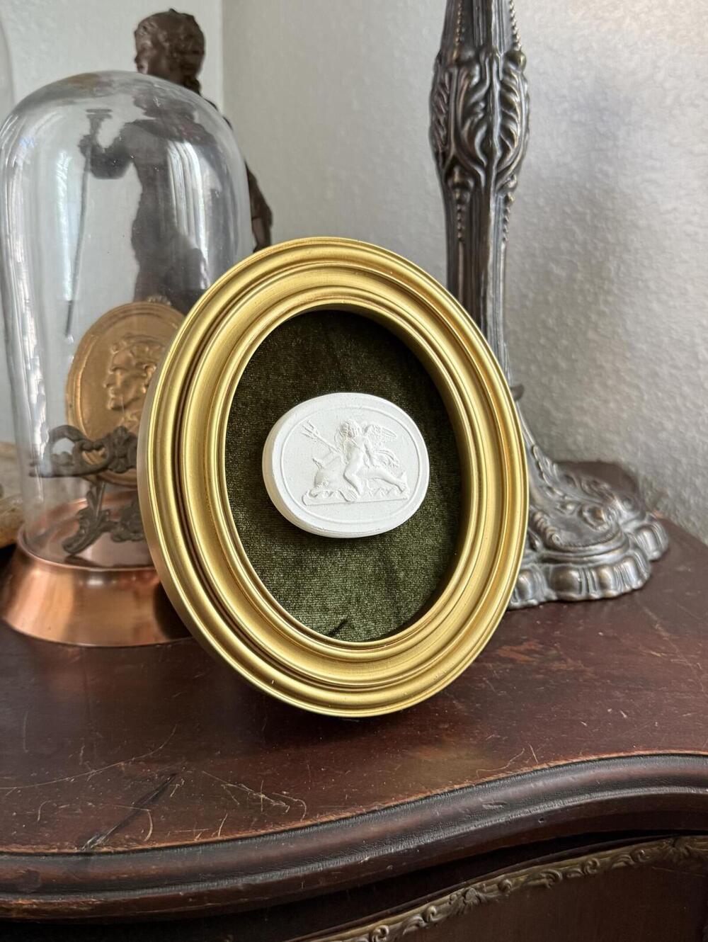 Vintage Style Framed Plaster Cameo Intaglio classical Relief Gold Oval Frame